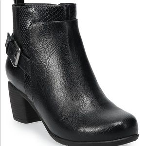 Brand New! Black boots Size 8.5